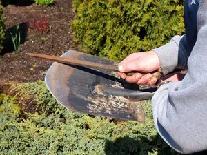 how to sharpen a shovel - Steel wool and File Method